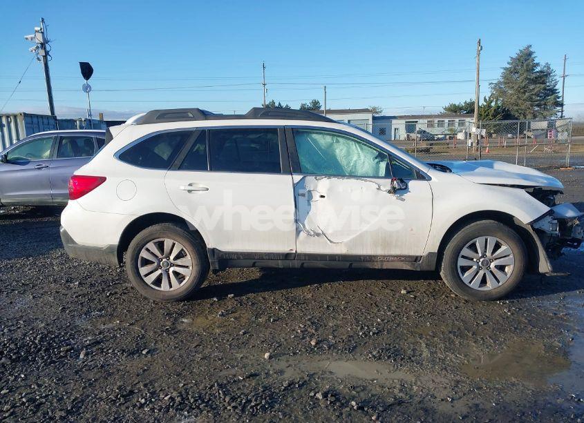 Photo 14 of 2018 Subaru Outback 2.5I PREMIUM (VIN 4S4BSAFC6J3325659)