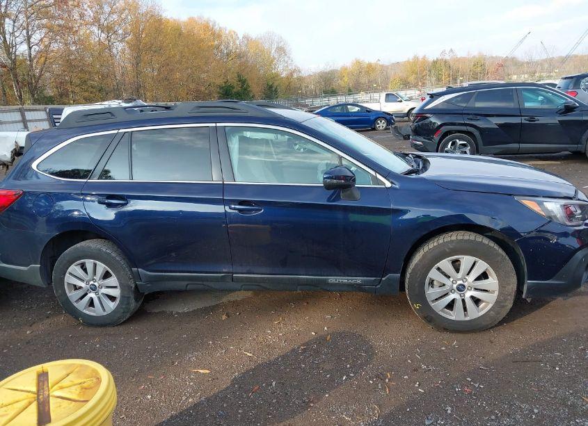 Photo 13 of 2018 Subaru Outback 2.5I PREMIUM (VIN 4S4BSAFC7J3257064)