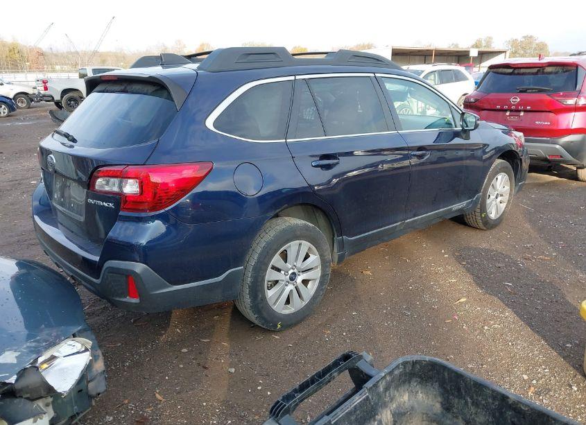 Photo 4 of 2018 Subaru Outback 2.5I PREMIUM (VIN 4S4BSAFC7J3257064)