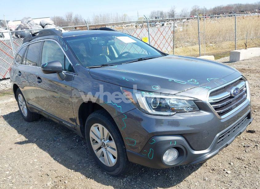 2019 Subaru Outback 2.5I PREMIUM (VIN 4S4BSAFC7K3295606) main photo