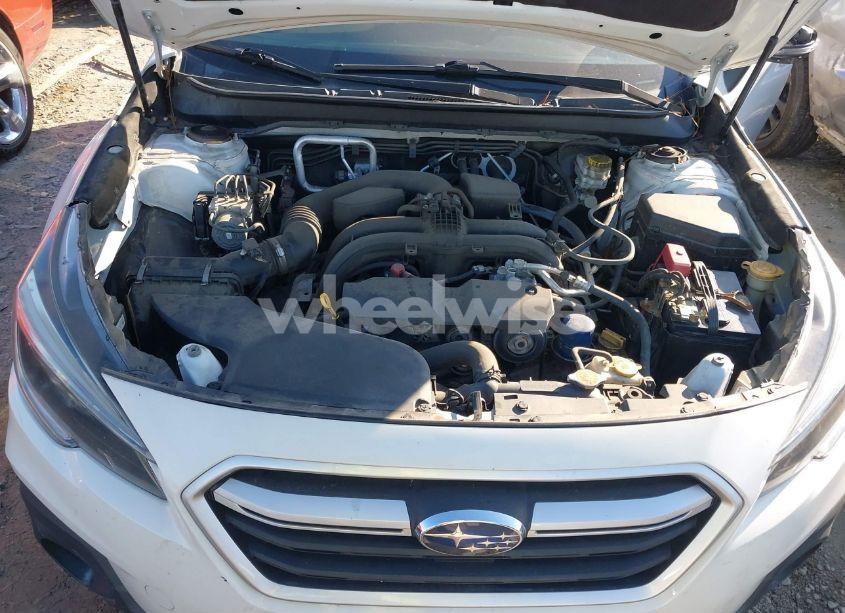 Photo 10 of 2019 Subaru Outback 2.5I PREMIUM (VIN 4S4BSAFC7K3352709)