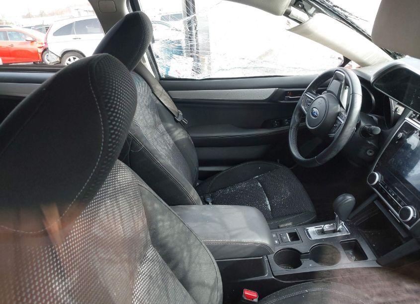 Photo 5 of 2019 Subaru Outback 2.5I PREMIUM (VIN 4S4BSAFC7K3376427)