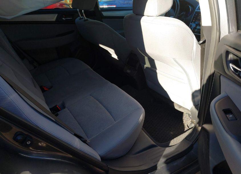 Photo 8 of 2018 Subaru Outback 2.5I PREMIUM (VIN 4S4BSAFC8J3318955)