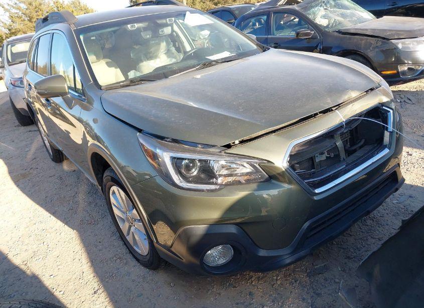 2018 Subaru Outback 2.5I PREMIUM (VIN 4S4BSAFC8J3375527) main photo