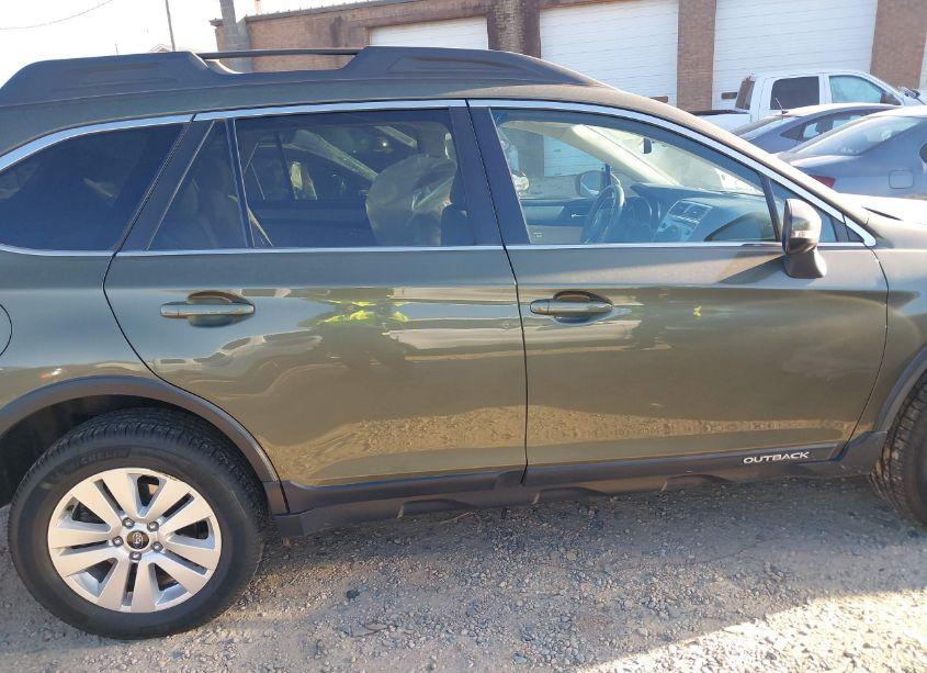 Photo 13 of 2018 Subaru Outback 2.5I PREMIUM (VIN 4S4BSAFC8J3375527)