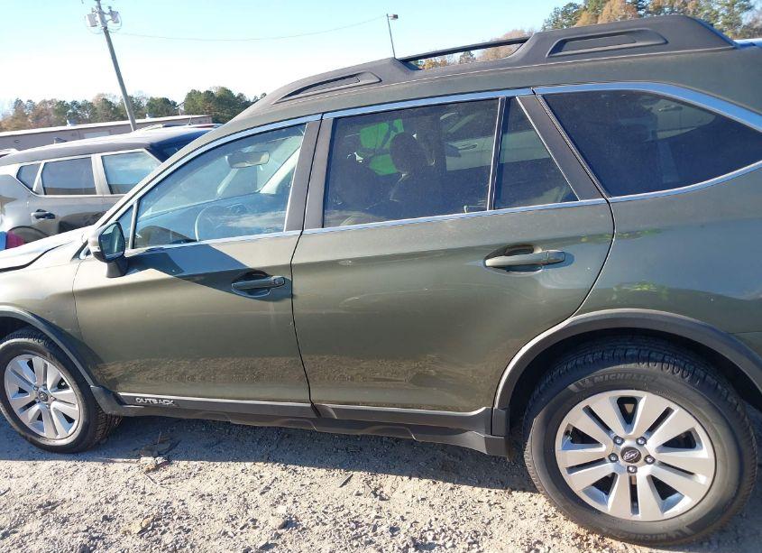 Photo 14 of 2018 Subaru Outback 2.5I PREMIUM (VIN 4S4BSAFC8J3375527)