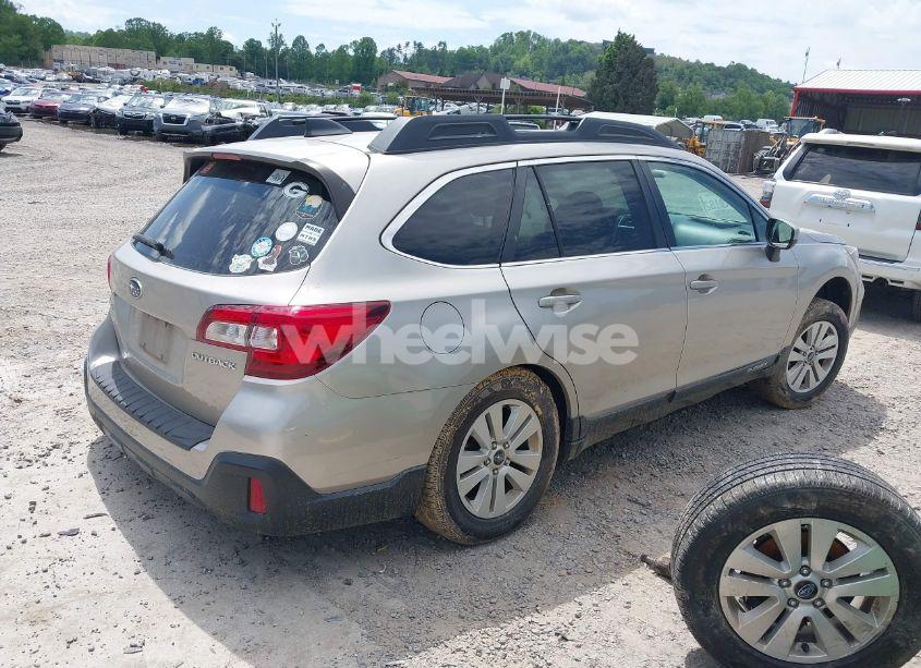 Photo 4 of 2019 Subaru Outback 2.5I PREMIUM (VIN 4S4BSAFC8K3282590)