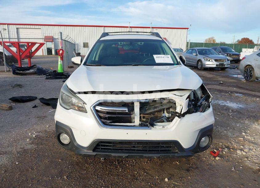 Photo 12 of 2018 Subaru Outback 2.5I PREMIUM (VIN 4S4BSAFC9J3279745)