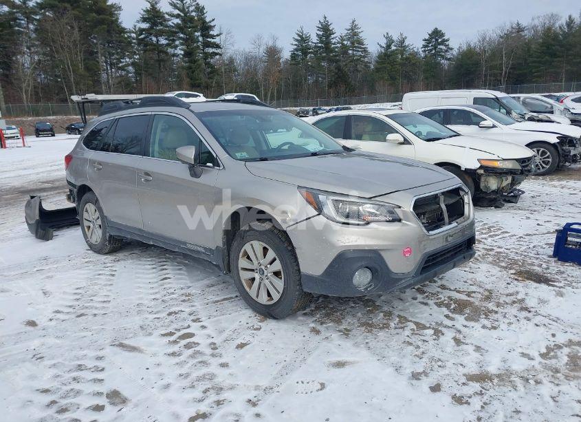 2019 Subaru Outback 2.5I PREMIUM (VIN 4S4BSAFC9K3274224) main photo