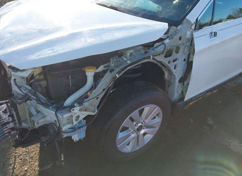 Photo 18 of 2018 Subaru Outback 2.5I PREMIUM (VIN 4S4BSAHC1J3336758)