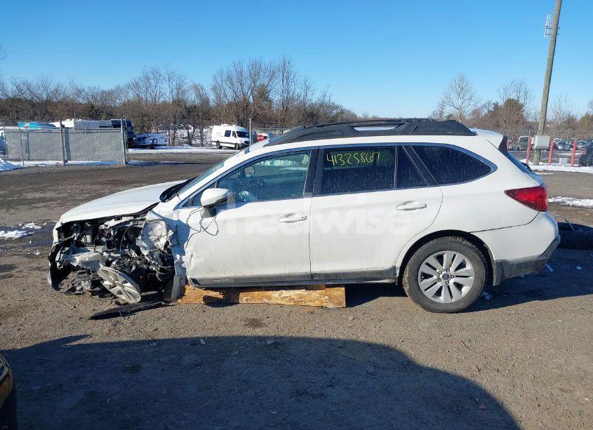 Photo 14 of 2019 Subaru Outback 2.5I PREMIUM (VIN 4S4BSAHC1K3216461)
