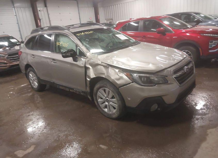 2019 Subaru Outback 2.5I PREMIUM (VIN 4S4BSAHC1K3282878) main photo