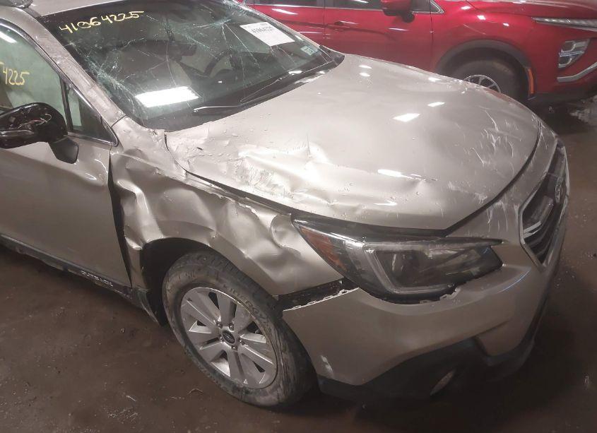 Photo 6 of 2019 Subaru Outback 2.5I PREMIUM (VIN 4S4BSAHC1K3282878)