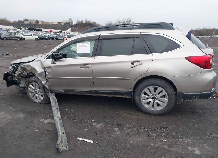 Photo 14 of 2017 Subaru Outback 2.5I PREMIUM (VIN 4S4BSAHC4H3246501)