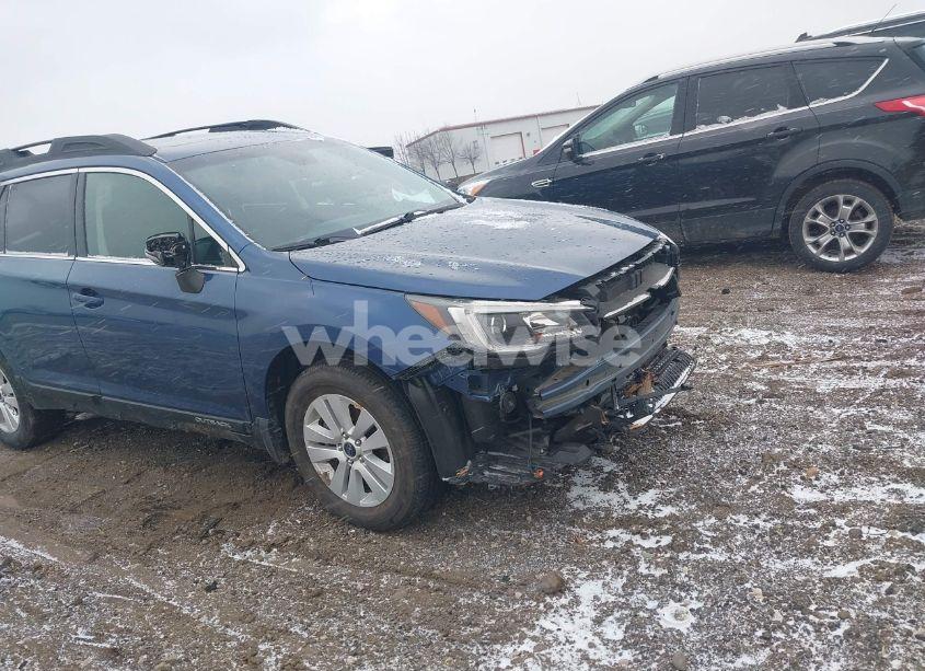 2019 Subaru Outback 2.5I PREMIUM (VIN 4S4BSAHC5K3374334) main photo