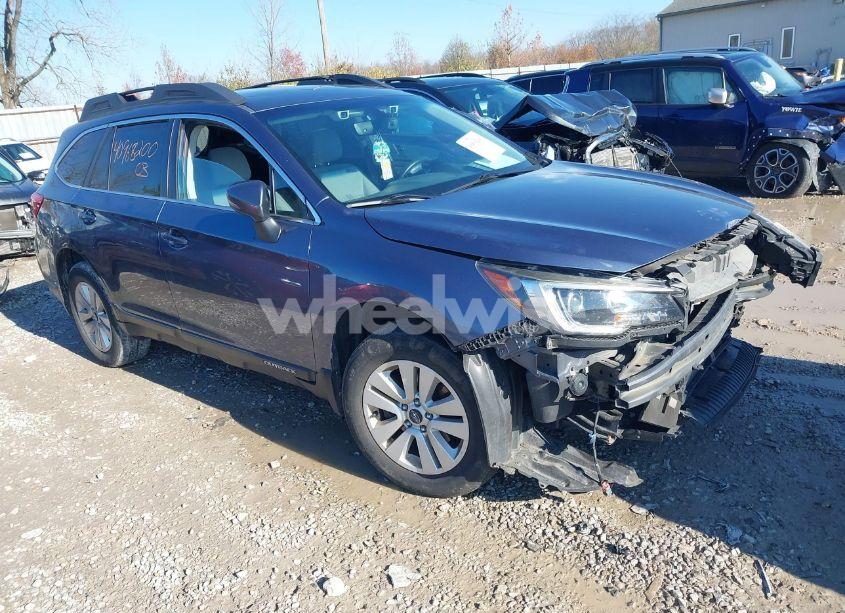 2018 Subaru Outback 2.5I PREMIUM (VIN 4S4BSAHC6J3364474) main photo