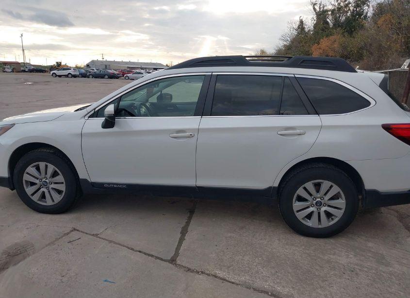 Photo 14 of 2019 Subaru Outback 2.5I PREMIUM (VIN 4S4BSAHC6K3350818)