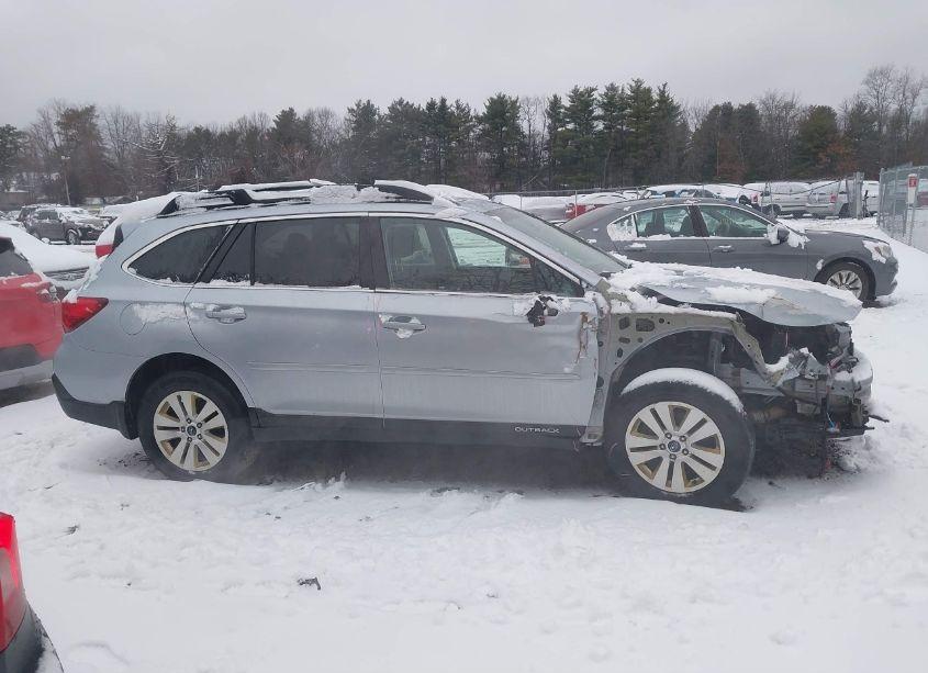 Photo 13 of 2019 Subaru Outback 2.5I PREMIUM (VIN 4S4BSAHCXK3373471)