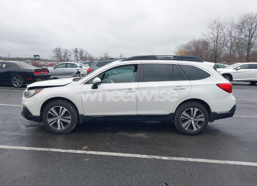 Photo 14 of 2019 Subaru Outback 2.5I LIMITED (VIN 4S4BSAJC8K3353410)