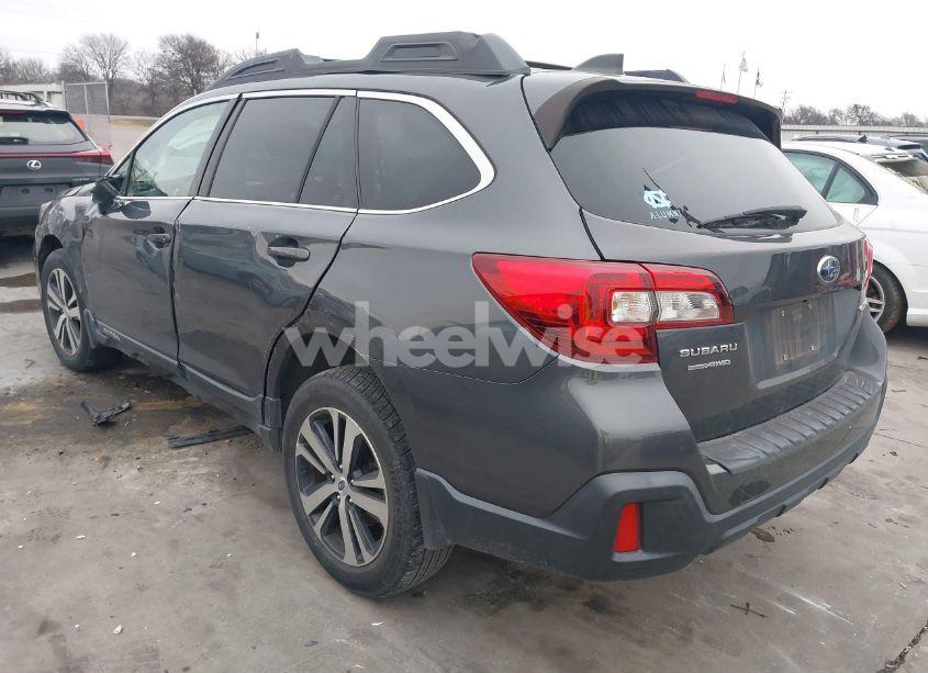 Photo 3 of 2018 Subaru Outback 2.5I LIMITED (VIN 4S4BSAKC1J3210828)