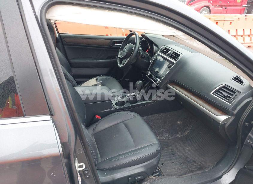 Photo 5 of 2018 Subaru Outback 2.5I LIMITED (VIN 4S4BSAKC1J3210828)