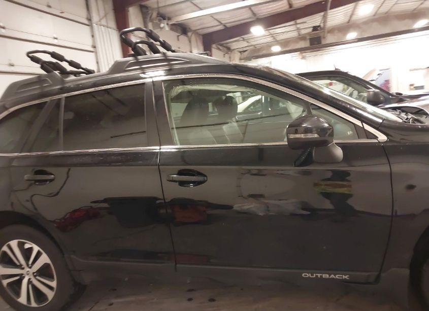 Photo 13 of 2018 Subaru Outback 2.5I LIMITED (VIN 4S4BSAKC5J3374793)