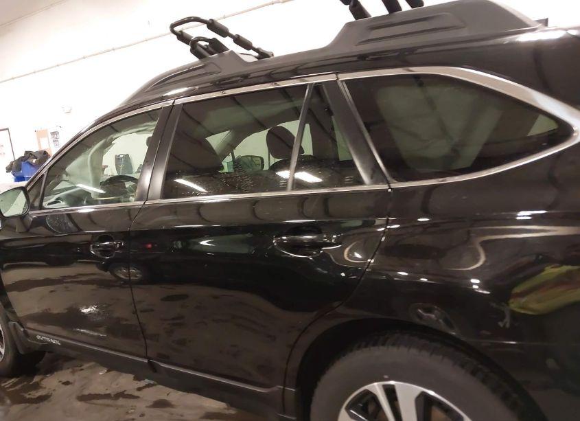 Photo 14 of 2018 Subaru Outback 2.5I LIMITED (VIN 4S4BSAKC5J3374793)