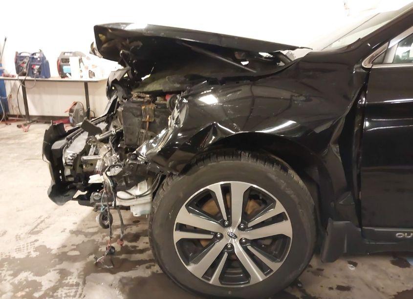 Photo 17 of 2018 Subaru Outback 2.5I LIMITED (VIN 4S4BSAKC5J3374793)