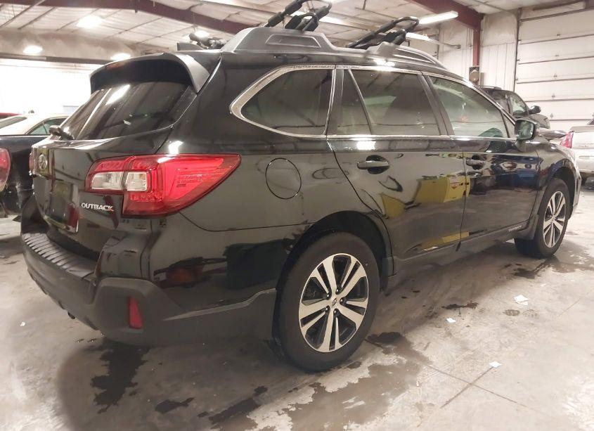 Photo 4 of 2018 Subaru Outback 2.5I LIMITED (VIN 4S4BSAKC5J3374793)