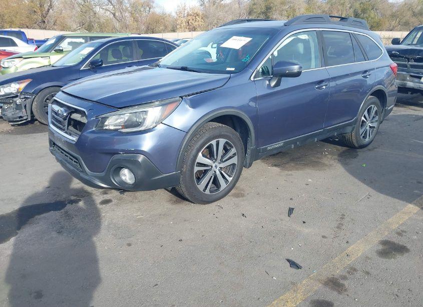 Photo 2 of 2018 Subaru Outback 2.5I LIMITED (VIN 4S4BSAKC6J3247826)