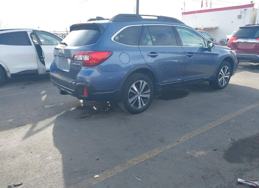 Photo 4 of 2018 Subaru Outback 2.5I LIMITED (VIN 4S4BSAKC6J3247826)