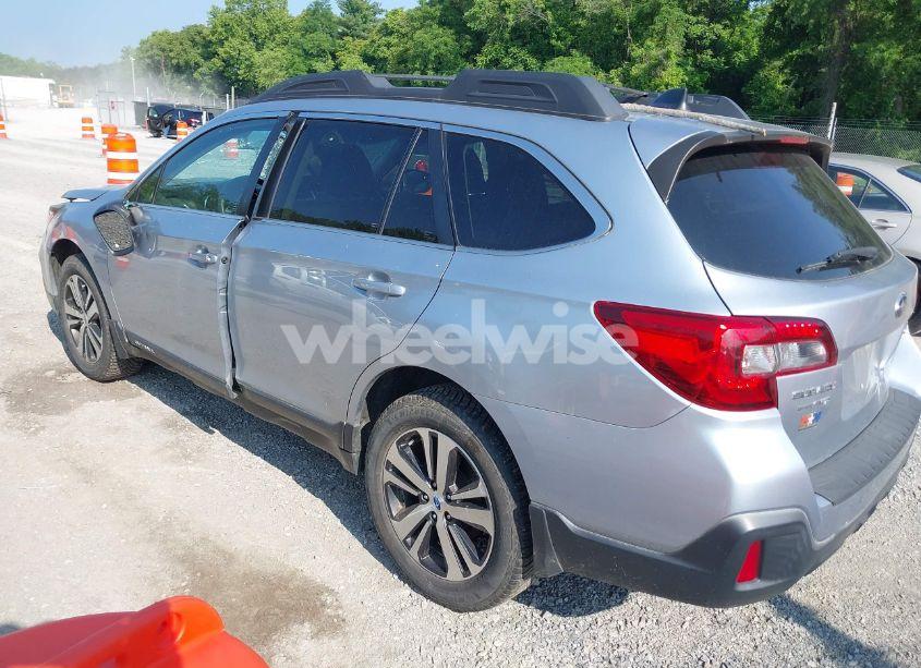 Photo 3 of 2018 Subaru Outback 2.5I LIMITED (VIN 4S4BSAKC6J3271155)