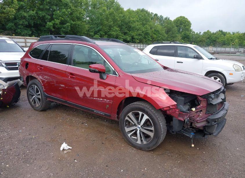 2018 Subaru Outback 2.5I LIMITED (VIN 4S4BSAKC7J3387528) main photo