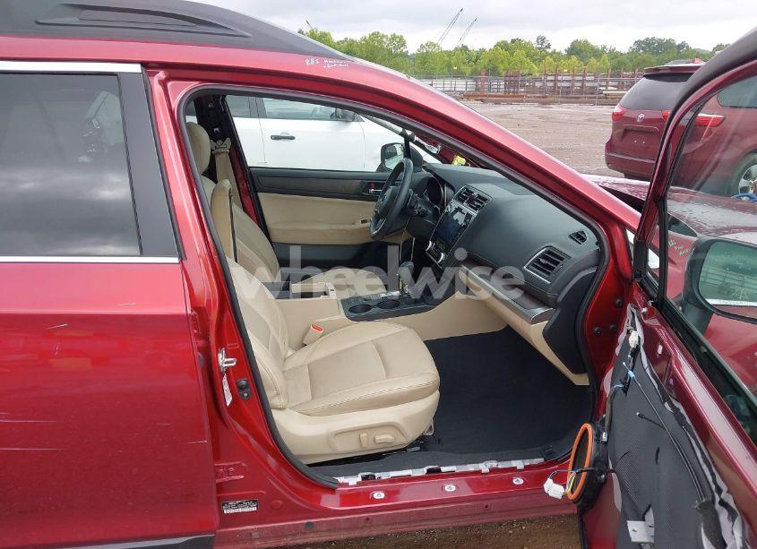 Photo 5 of 2018 Subaru Outback 2.5I LIMITED (VIN 4S4BSAKC7J3387528)