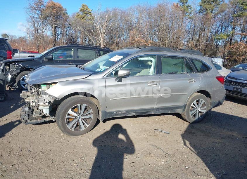 Photo 14 of 2018 Subaru Outback 2.5I LIMITED (VIN 4S4BSAKC8J3322686)
