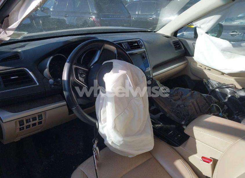 Photo 5 of 2018 Subaru Outback 2.5I LIMITED (VIN 4S4BSAKC8J3322686)