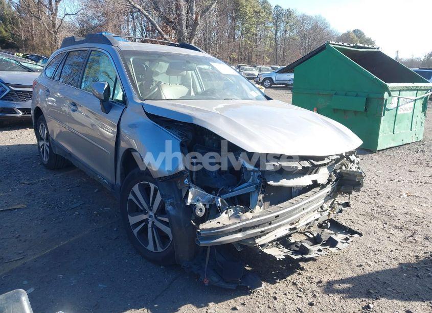 Photo 6 of 2018 Subaru Outback 2.5I LIMITED (VIN 4S4BSAKC8J3322686)