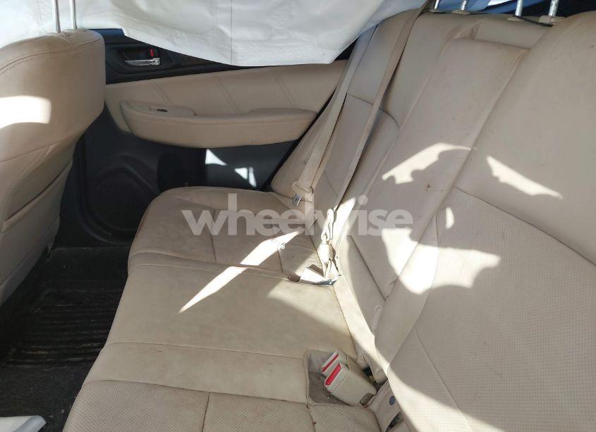 Photo 8 of 2018 Subaru Outback 2.5I LIMITED (VIN 4S4BSAKC8J3322686)