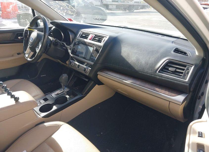 Photo 5 of 2016 Subaru Outback 2.5I LIMITED (VIN 4S4BSALC3G3254515)