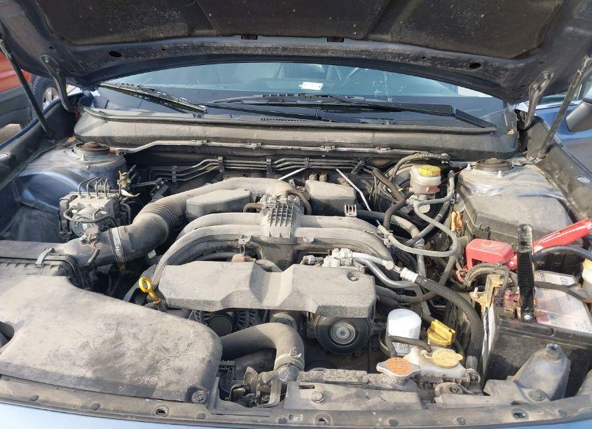 Photo 10 of 2015 Subaru Outback 2.5I LIMITED (VIN 4S4BSALC4F3223899)