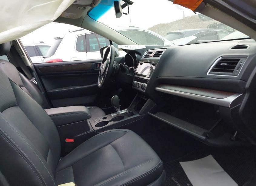 Photo 5 of 2015 Subaru Outback 2.5I LIMITED (VIN 4S4BSALC6F3233592)