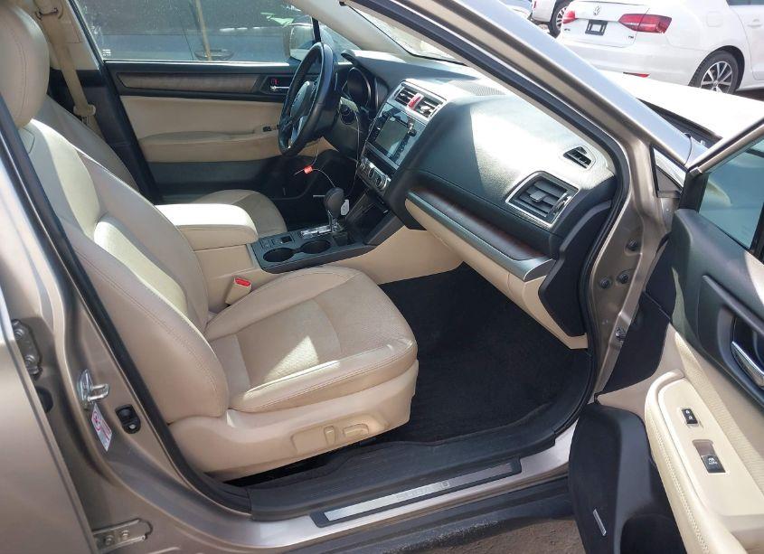 Photo 5 of 2015 Subaru Outback 2.5I LIMITED (VIN 4S4BSALC6F3233740)