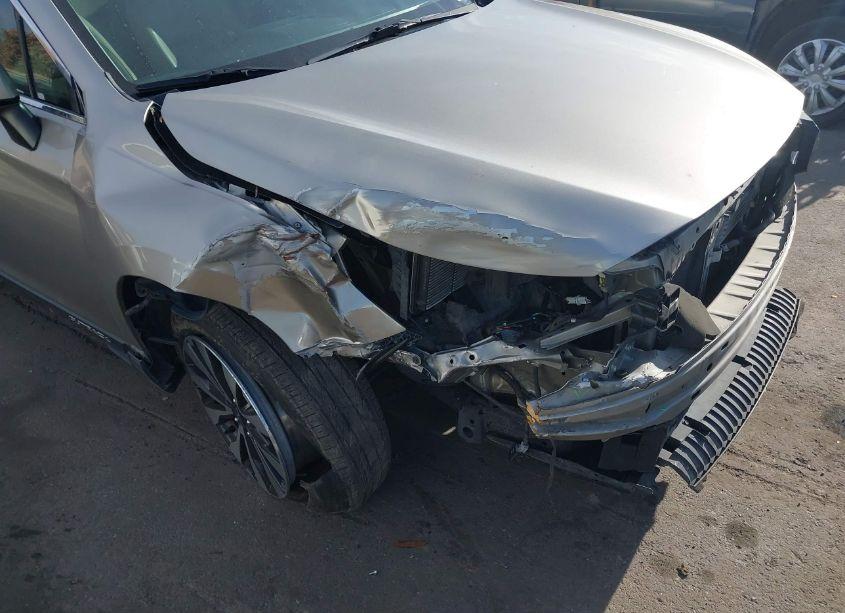 Photo 6 of 2015 Subaru Outback 2.5I LIMITED (VIN 4S4BSALC6F3233740)