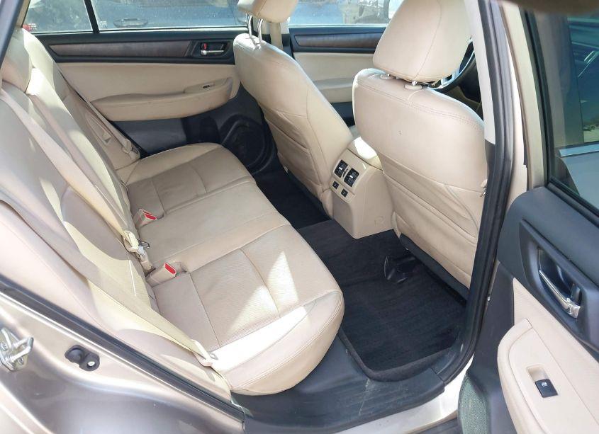 Photo 8 of 2015 Subaru Outback 2.5I LIMITED (VIN 4S4BSALC6F3233740)