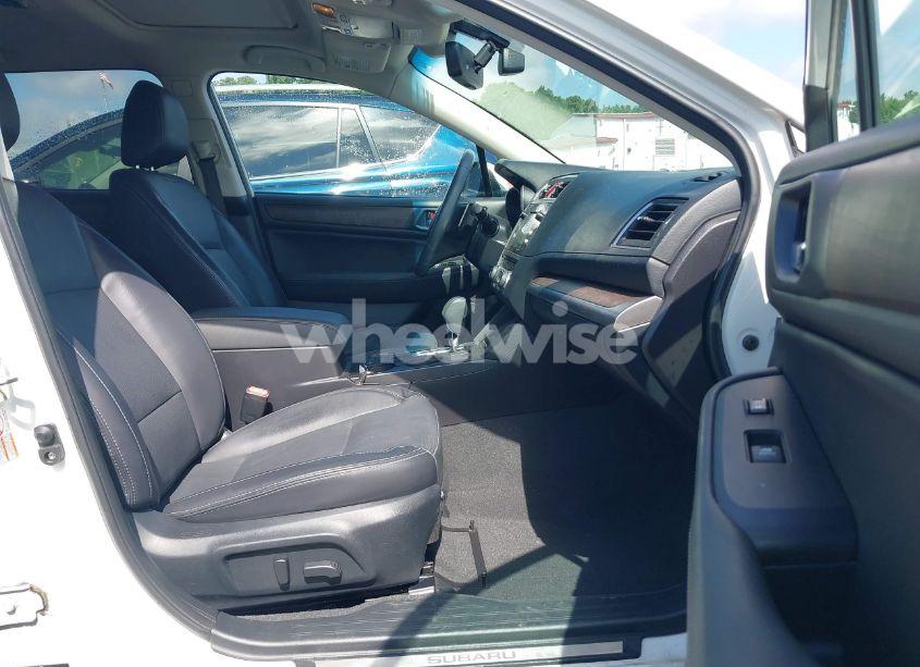 Photo 5 of 2017 Subaru Outback 2.5I LIMITED (VIN 4S4BSANC0H3384198)