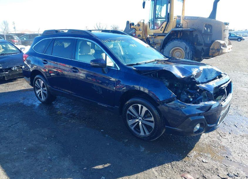 2018 Subaru Outback 2.5I LIMITED (VIN 4S4BSANC0J3233965) main photo