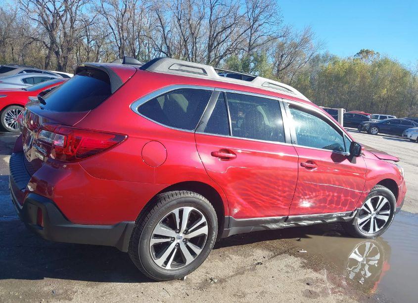 Photo 13 of 2018 Subaru Outback 2.5I LIMITED (VIN 4S4BSANC0J3271907)