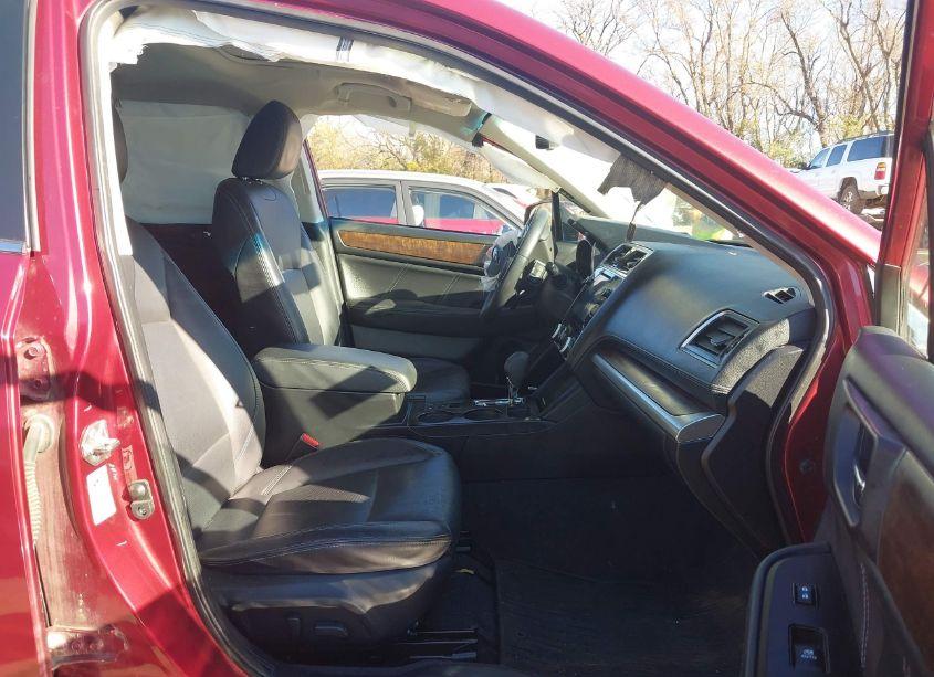 Photo 5 of 2018 Subaru Outback 2.5I LIMITED (VIN 4S4BSANC0J3271907)