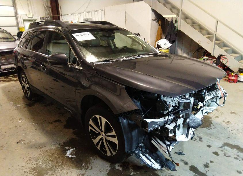 2019 Subaru Outback 2.5I LIMITED (VIN 4S4BSANC0K3247219) main photo