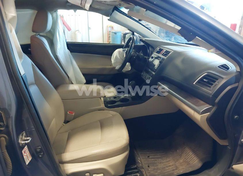 Photo 5 of 2017 Subaru Outback 2.5I LIMITED (VIN 4S4BSANC1H3371413)